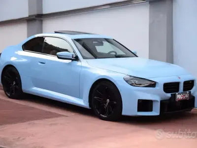 Begagnad BMW M2 Shadowline 460 HK (338 kW) 2023 Blå Sportkupé