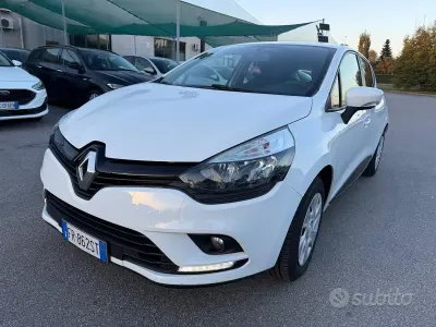 Usata Renault Clio IV Life 75 CV (55 kW) 2018 Bianco Berlina