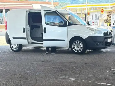 Usata Fiat Doblò 84 CV (61 kW) 2010 Monovolume