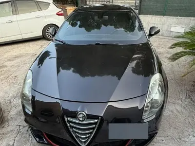 Usata Alfa Romeo Giulietta 140 CV (102 kW) 2013 Nero Utilitaria