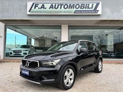 Usata Volvo XC40 Momentum 150 CV (110 kW) 2018 Nero SUV