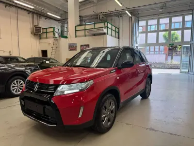 Nuova Suzuki Vitara 110 CV (80 kW) 2026 Rosso SUV