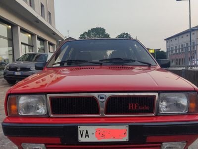 Usata Lancia Delta 140 CV (102 kW) 1987 Rosso Utilitaria
