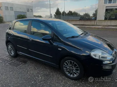 Usata Fiat Punto Evo 85 CV (62 kW) 2010 Blu Utilitaria