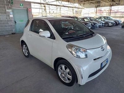 Toyota iQ