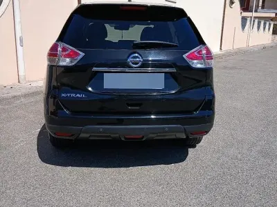 Gebraucht Nissan X-Trail 131 PS (96 kW) 2016 Schwarz SUV