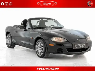 Usata Mazda MX5 110 CV (80 kW) 2003 Nero Cabrio