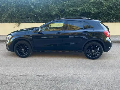 Usata Mercedes GLA200 Edition 136 CV (100 kW) 2018 Nero SUV