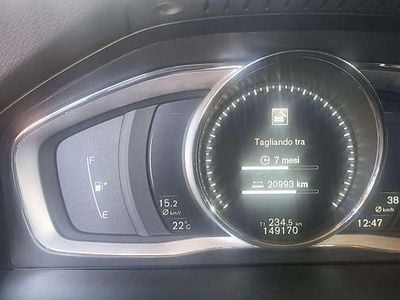 Usata Volvo V60 Momentum 150 CV (110 kW) 2018 Station wagon