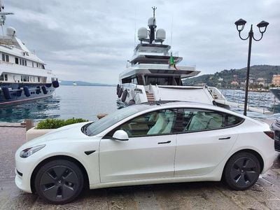 Usata Tesla Model 3 Standard Range 88 kW (120 CV) 2023 Bianco Berlina