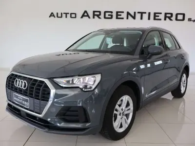 Usata Audi Q3 Business 150 CV (110 kW) 2022 Grigio atomico metallizzato SUV