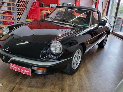 Usata Alfa Romeo Spider 101 CV (74 kW) 1986 Nero Cabrio