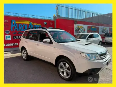 Usata Subaru Forester Trend 147 CV (108 kW) 2011 Bianco SUV