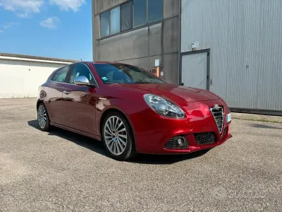 Usata Alfa Romeo Giulietta 170 CV (125 kW) 2010 Rosso Utilitaria