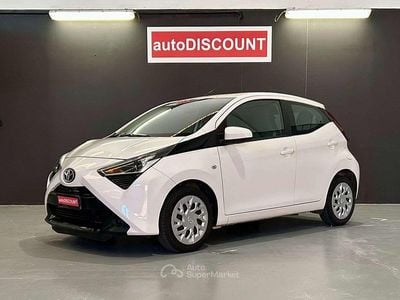 Usata Toyota Aygo Cool 72 CV (52 kW) 2019 Bianco Utilitaria