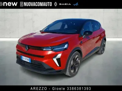 Usata Renault Captur Techno 101 CV (74 kW) 2025 Rosso dinamico SUV