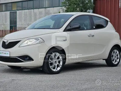 Usata Lancia Ypsilon S 95 CV (69 kW) 2016 Grigio Utilitaria