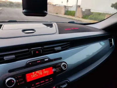 Usata Alfa Romeo Giulietta Exclusive 105 CV (77 kW) 2012 Grigio Utilitaria