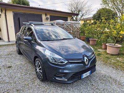 Usata Renault Clio GrandTour Zen 90 CV (66 kW) 2017 Blu Station wagon