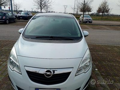 Usata Opel Meriva 2011 Bianco Monovolume