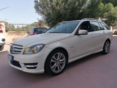 usata Mercedes C220 SW cdi be Avantgarde AMG c/bixeno