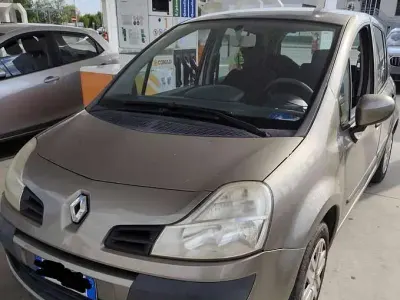 Usata Renault Modus Expression 75 CV (55 kW) 2009 Beige Monovolume