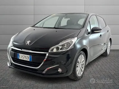 Usata Peugeot 208 Allure 82 CV (60 kW) 2017 Nero Utilitaria