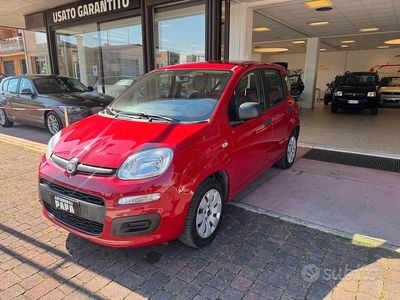 Usata Fiat Panda 69 CV (50 kW) 2015 Rosso Utilitaria