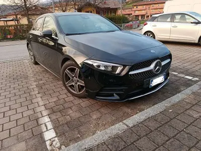 Usata Mercedes A180 Premium 116 CV (85 kW) 2018 Nero Berlina