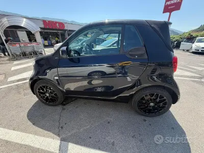 Usata Smart ForTwo Cabrio 90 CV (66 kW) 2019 Nero Cabrio