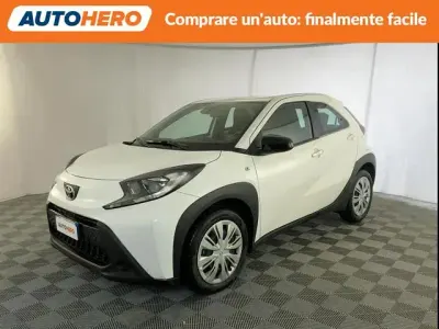 Usata Toyota Aygo X Active 72 CV (52 kW) 2025 Bianco SUV