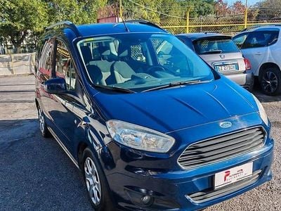 Usata Ford Tourneo Courier 75 CV (55 kW) 2015 Blu Monovolume