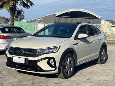 Usata VW Taigo R-line 110 CV (80 kW) 2023 Beige SUV