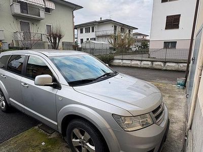 Usata Fiat Freemont 140 CV (102 kW) 2012 Grigio SUV