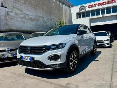 Usata VW T-Roc Style 116 CV (85 kW) 2019 Grigio SUV