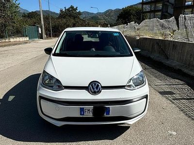 Bianco Usata 2017 VW up! Utilitaria | 6499 € (Ottimo prezzo)