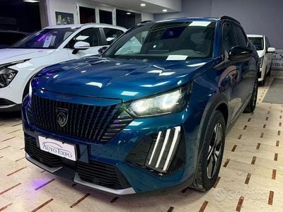 Usata Peugeot 2008 Allure 101 CV (74 kW) 2025 Blu SUV