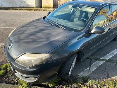 Usata Renault Laguna III 110 CV (80 kW) 2011 Grigio Station wagon