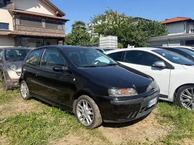 Usata Fiat Punto 131 CV (96 kW) 2001 Nero Utilitaria