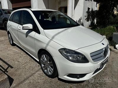 Mercedes B180