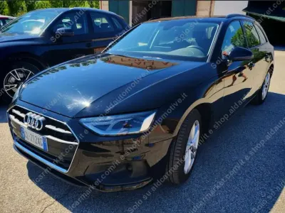 Usata Audi A4 Business 204 CV (150 kW) 2022 Nero mytos metallizzato Station wagon
