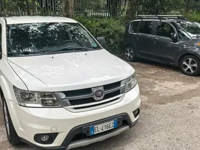 Usata Fiat Freemont 140 CV (102 kW) 2012 Bianco SUV