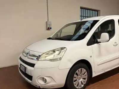 Usata Citroën Berlingo 92 CV (67 kW) 2012 Bianco Monovolume