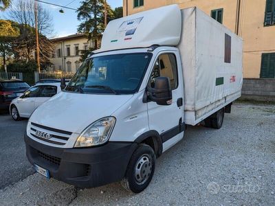 usata Iveco Daily 35C10 2.3 HPI Diesel PASSO LUNGO CENTINATO