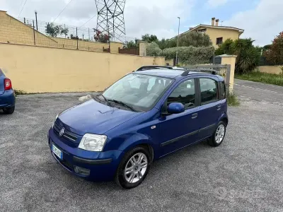 Usata Fiat Panda Easy 69 CV (50 kW) 2012 Blu Utilitaria