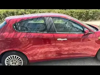 Usata Alfa Romeo Giulietta 109 CV (80 kW) 2011 Rosso Utilitaria