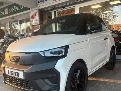 Nuova Ligier JS50 2025 Bianco Utilitaria