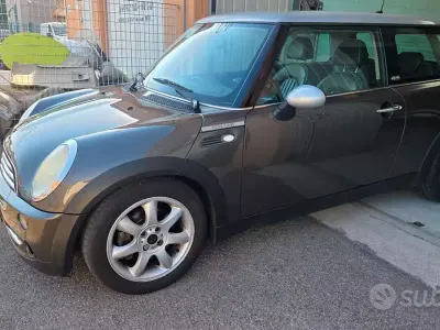 Usata Mini ONE 116 CV (85 kW) 2005 Grigio Utilitaria