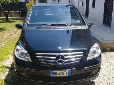 Usata Mercedes B200 Chrome 140 CV (102 kW) 2007 Nero Monovolume