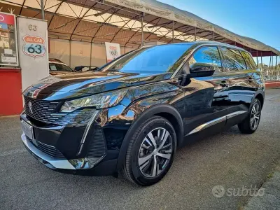 Usata Peugeot 5008 Allure 131 CV (96 kW) 2022 Nero SUV